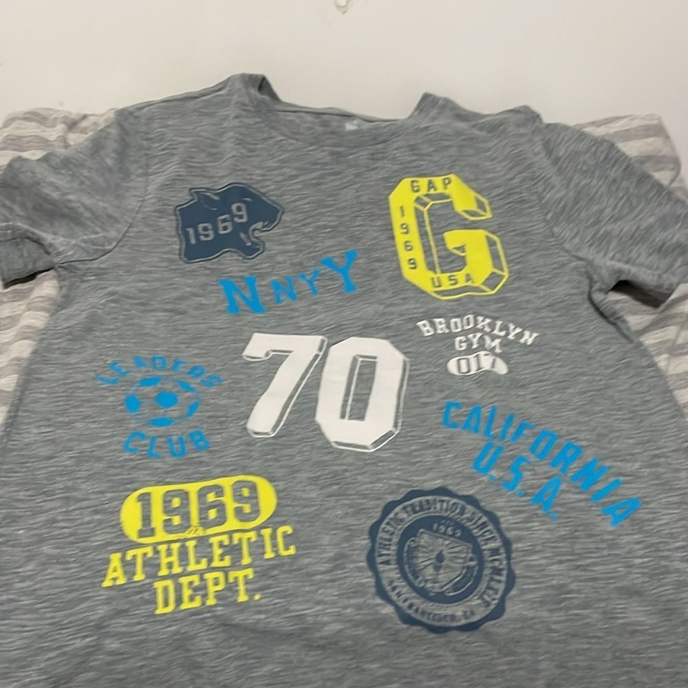 Bundle of 5 GAP Boys T-Shirts Size M-L - Picture 6 of 7
